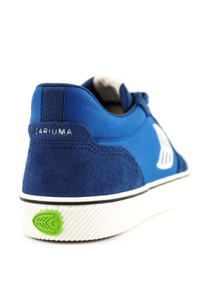 Cariuma Schuhe - Vallely Pro Mystery Blau Wildleder und Cordura Off-White Logo Sneaker