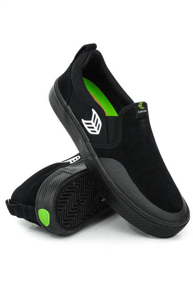Cariuma Schuhe - Slip On Skate Pro ganz schwarz