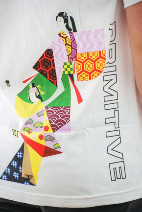 Primitiv-T-Shirt - Fernost weiß