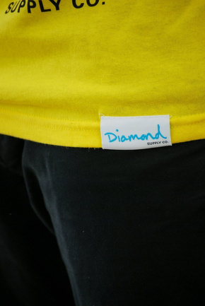 T-Shirt von Diamond Supply Co. - Tweety Skate gelb